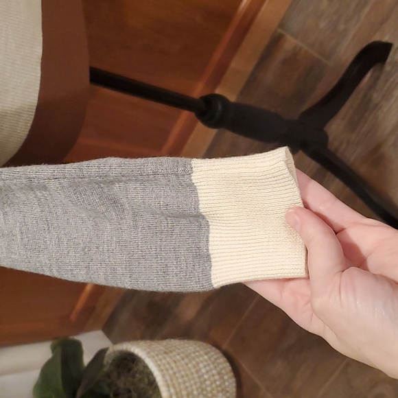 Grey BR sweater - Picture 3 of 4